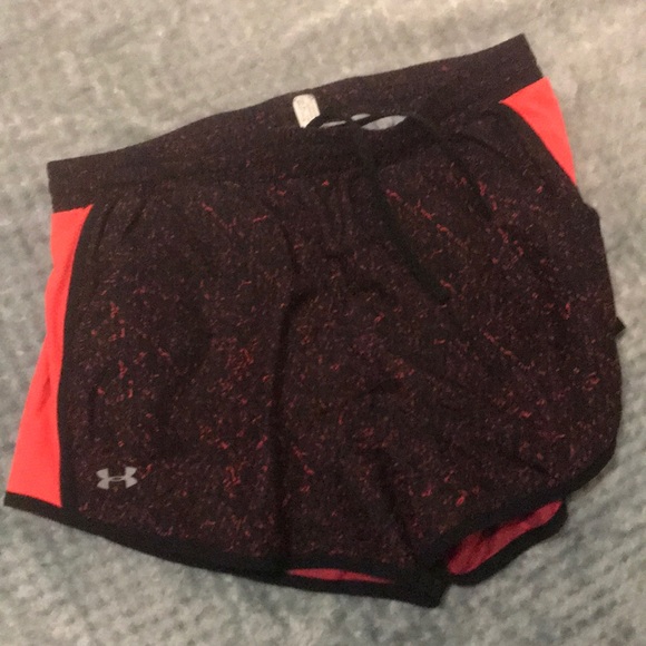 Under Armour Running Shorts - Picture 3 of 3